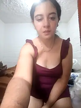 Camila-Valverde online show from 02/02/26, 07:01