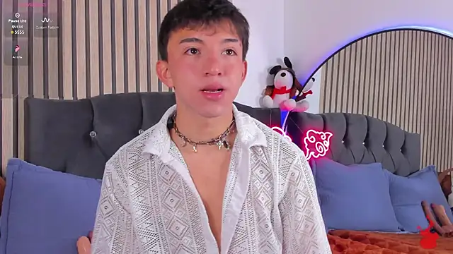 Snapshot of joji_Spencer chatting on 04/08/26, 04:01 joji Spencer online show from 04/08/26, 04:01