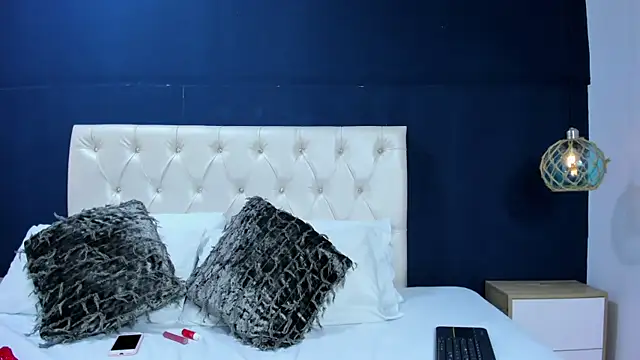 Kim Luna1 online show from 11/08/25, 03:07