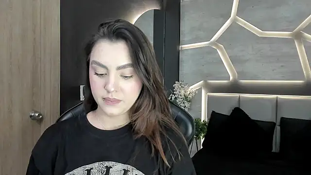 Snapshot of DakotaRussell_ chatting on 01/07/26, 07:16 DakotaRussell online show from 01/07/26, 07:16