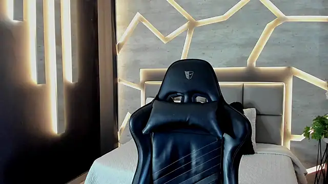 Snapshot of DakotaRussell_ chatting on 02/08/26, 01:25 DakotaRussell online show from 02/08/26, 01:25