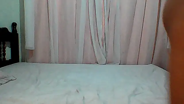 HotGiirl2025 online show from 12/23/25, 04:21