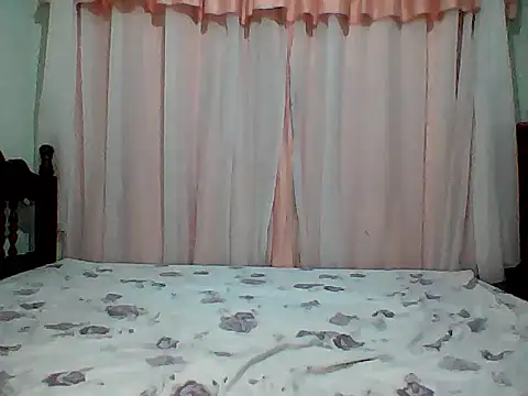 HotGiirl2025 online show from 01/08/26, 04:15