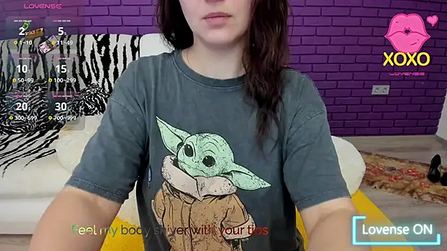 Snapshot of GlowMimi chatting on 01/31/26, 09:24 GlowMimi online show from 01/31/26, 09:24