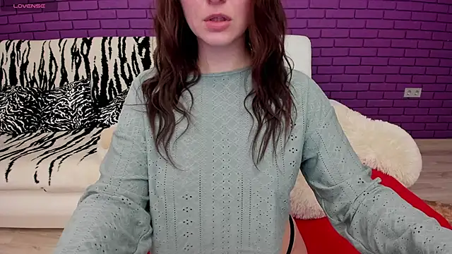 Snapshot of GlowMimi chatting on 02/04/26, 04:46 GlowMimi online show from 02/04/26, 04:46