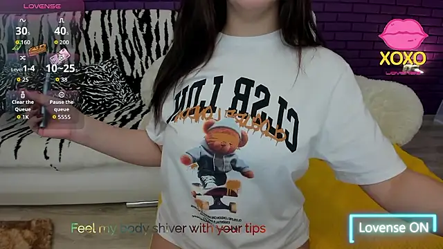 Snapshot of GlowMimi chatting on 02/23/26, 12:13 GlowMimi online show from 02/23/26, 12:13