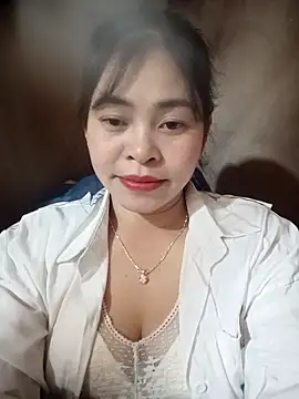 Snapshot of Bamboo-niee123 chatting on 12/20/25, 03:19 Bamboo-niee123 online show from 12/20/25, 03:19