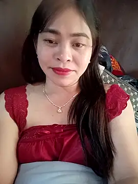 Snapshot of Bamboo-niee123 chatting on 12/22/25, 04:53 Bamboo-niee123 online show from 12/22/25, 04:53