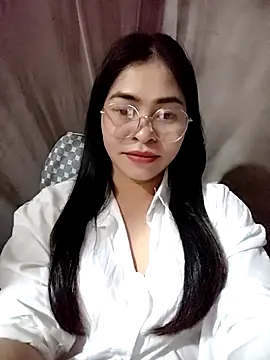 Snapshot of Bamboo-niee123 chatting on 03/06/26, 04:03 Bamboo-niee123 online show from 03/06/26, 04:03