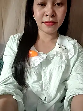 Snapshot of Bamboo-niee123 chatting on 04/05/26, 05:48 Bamboo-niee123 online show from 04/05/26, 05:48