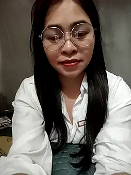 Snapshot of Bamboo-niee123 chatting on 04/10/26, 04:01 Bamboo-niee123 online show from 04/10/26, 04:01