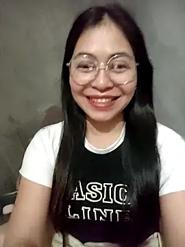 Snapshot of Bamboo-niee123 chatting on 04/12/26, 05:29 Bamboo-niee123 online show from 04/12/26, 05:29