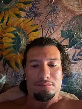 Snapshot of Mosterdam chatting on 10/28/25, 06:06 Mosterdam online show from 10/28/25, 06:06