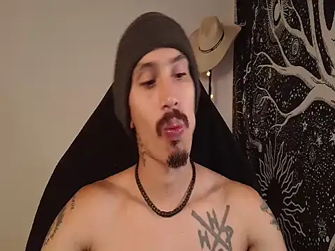 Snapshot of mateos6_6 chatting on 11/29/25, 04:43 mateos6 6 online show from 11/29/25, 04:43