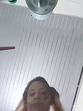 Snapshot of Hairy_ptt chatting on 12/14/25, 02:33 Hairy ptt online show from 12/14/25, 02:33