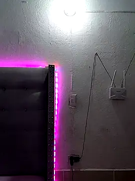 Snapshot of Hairy_ptt chatting on 12/19/25, 02:13 Hairy ptt online show from 12/19/25, 02:13