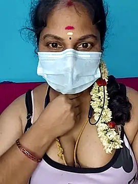 deepikasree143 online show from 11/14/25, 05:06