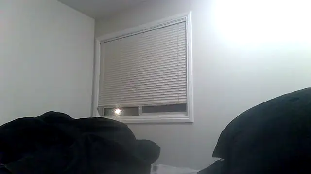 loveryvicky online show from 11/12/25, 10:37