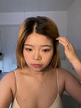 guobaoao66 online show from 10/28/25, 08:18