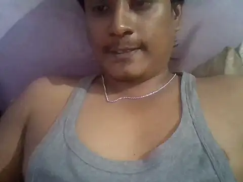 Snapshot of Lycan1993 chatting on 02/19/26, 12:56 Lycan1993 online show from 02/19/26, 12:56