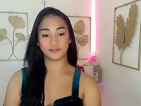 Snapshot of Gorgeousnicole_ chatting on 10/28/25, 12:52 Gorgeousnicole online show from 10/28/25, 12:52