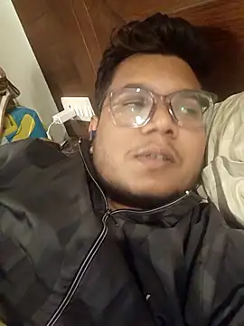 Snapshot of playboy210600 chatting on 11/14/25, 05:55 playboy210600 online show from 11/14/25, 05:55