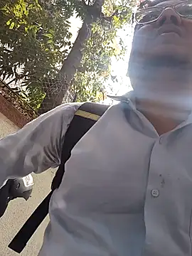 Snapshot of playboy210600 chatting on 02/06/26, 06:40 playboy210600 online show from 02/06/26, 06:40