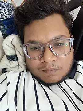 Snapshot of playboy210600 chatting on 03/09/26, 04:00 playboy210600 online show from 03/09/26, 04:00