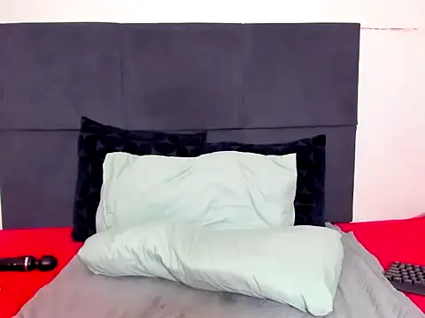 ThickLeeyanaXX online show from 11/09/25, 05:33