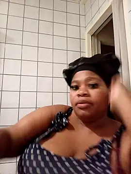 ThickLeeyanaXX online show from 12/19/25, 07:21