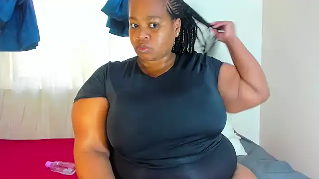 Snapshot of ThickLeeyanaXX chatting on 06/25/26, 07:02 ThickLeeyanaXX online show from 06/25/26, 07:02