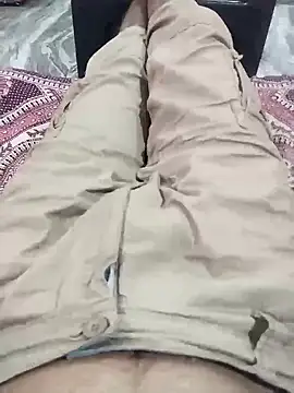 Snapshot of jonney8638 chatting on 10/30/25, 03:46 jonney8638 online show from 10/30/25, 03:46