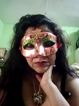 Snapshot of LOVE__RANI chatting on 11/05/25, 07:58 LOVE RANI online show from 11/05/25, 07:58