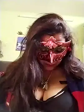 Snapshot of LOVE__RANI chatting on 11/16/25, 06:57 LOVE RANI online show from 11/16/25, 06:57