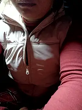 yoyo-mi online show from 01/15/26, 12:43