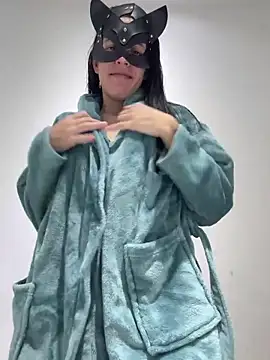 Snapshot of carolinedanger_ chatting on 11/06/25, 11:48 carolinedanger online show from 11/06/25, 11:48