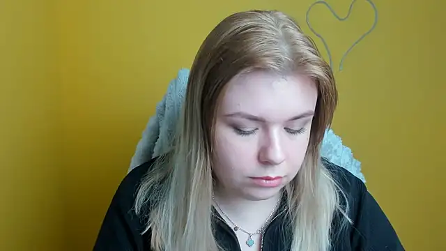 Snapshot of SusannaNight chatting on 12/01/25, 12:32 SusannaNight online show from 12/01/25, 12:32