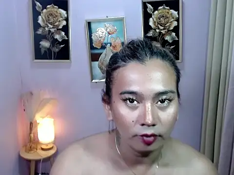 Snapshot of exoticashly chatting on 11/07/25, 01:22 exoticashly online show from 11/07/25, 01:22