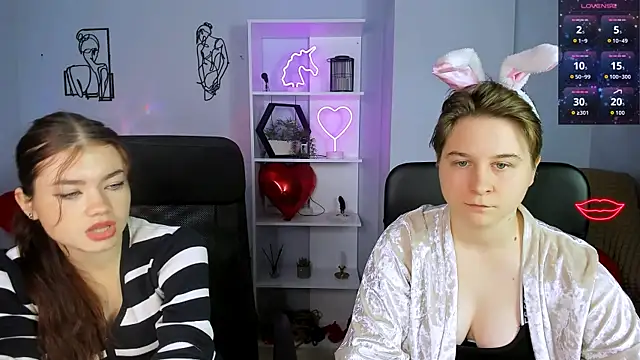 Snapshot of isabel_wave chatting on 11/15/25, 01:18 isabel wave online show from 11/15/25, 01:18