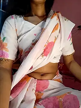 Snapshot of Green_LaDY66 chatting on 04/13/26, 03:17 Green LaDY66 online show from 04/13/26, 03:17