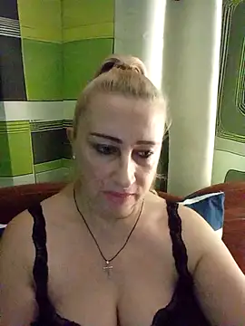 Esenia505 online show from 12/16/25, 03:11