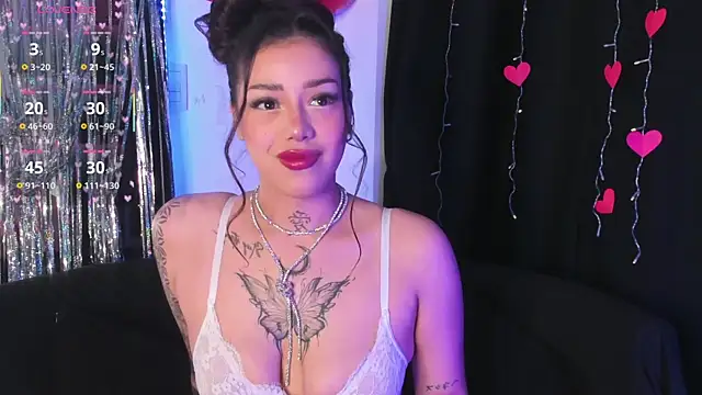 Snapshot of AshleyWinslow chatting on 02/17/26, 12:56 AshleyWinslow online show from 02/17/26, 12:56