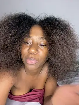 Snapshot of milarain chatting on 03/27/26, 08:20 milarain online show from 03/27/26, 08:20