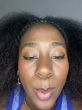 Snapshot of milarain chatting on 04/14/26, 12:38 milarain online show from 04/14/26, 12:38