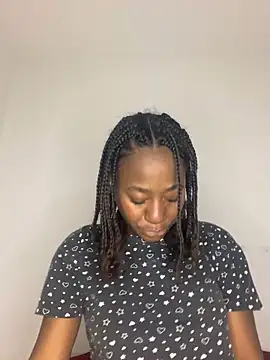 Snapshot of milarain chatting on 04/21/26, 09:39 milarain online show from 04/21/26, 09:39