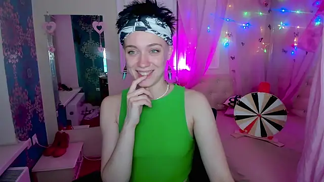 Snapshot of ErickaFetish chatting on 11/04/25, 02:21 ErickaFetish online show from 11/04/25, 02:21