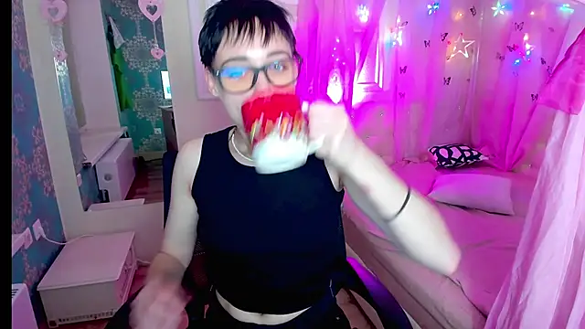 Snapshot of ErickaFetish chatting on 11/06/25, 04:08 ErickaFetish online show from 11/06/25, 04:08