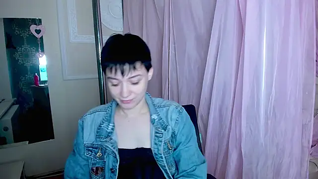 Snapshot of ErickaFetish chatting on 11/27/25, 03:03 ErickaFetish online show from 11/27/25, 03:03