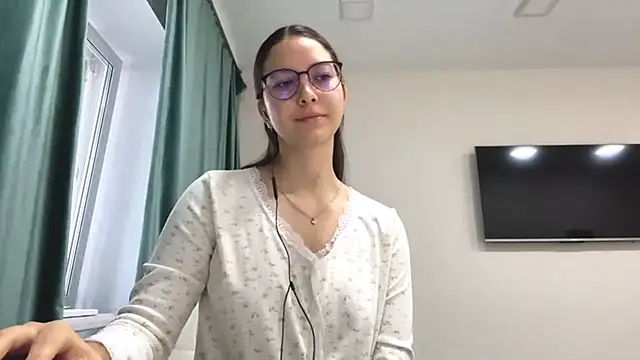 Allisgree online show from 10/29/25, 06:04