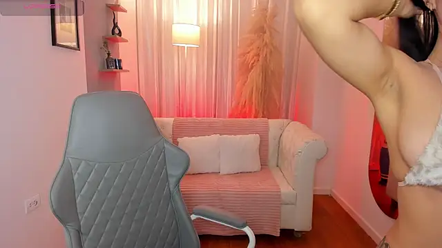 MelodyVega  online show from 10/30/25, 12:28